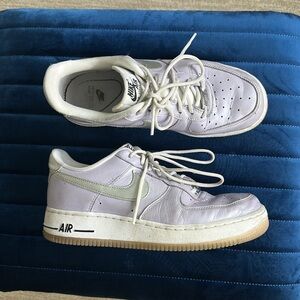 purple Nike Air sneakers women’s size 9
